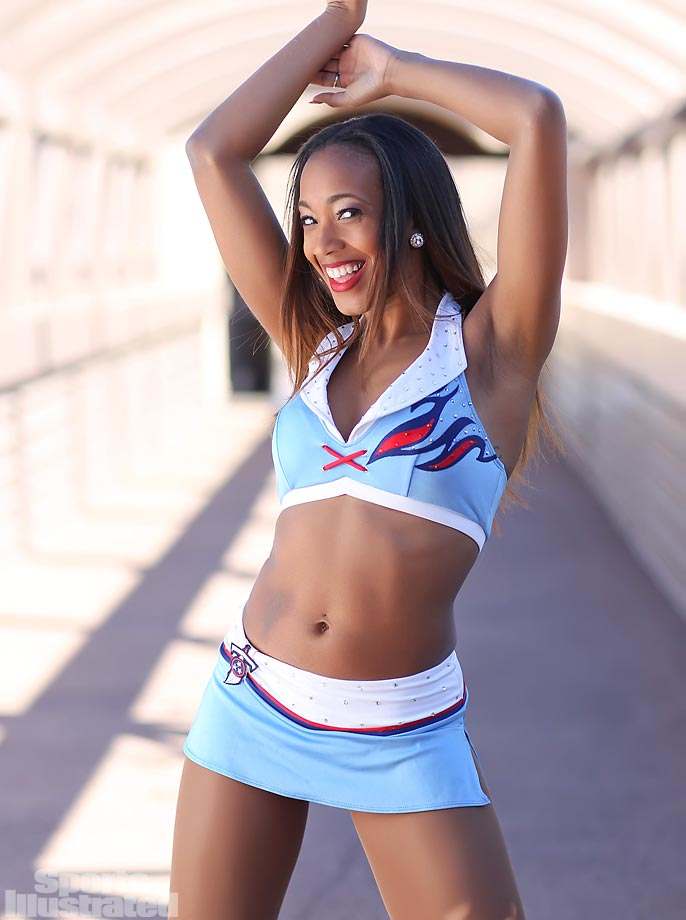 00-Individuals-01-Pro_Bowl_Cheer-BY-0604_0.jpg
